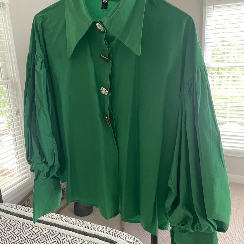 Green Puff-Sleeve Women's Blouse